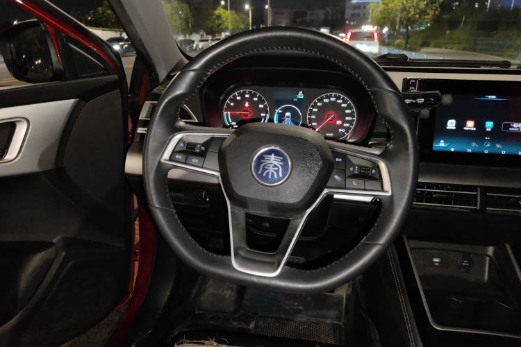 Used BYD Qin New Energy 2019 High-Range Luxury Model Steering Wheel