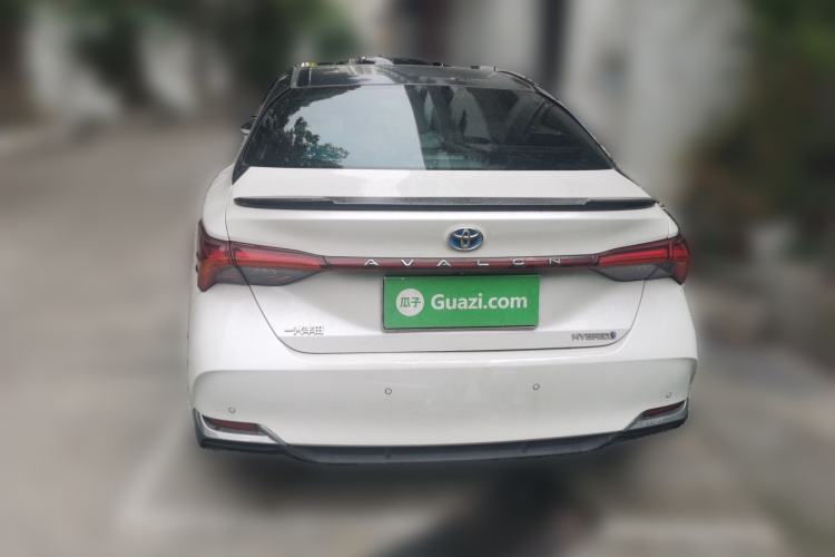 Used Toyota Avalon 2019 Dual-Engine 2.5L Luxury Edition China VI Standard
