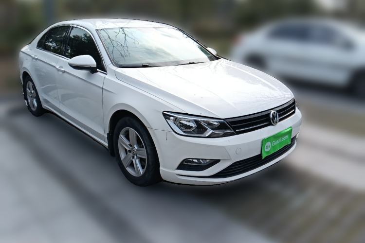 Used Volkswagen Lamando 2015 230TSI Manual Trend Edition
