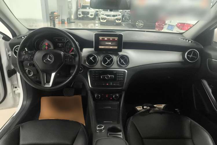Used Mercedes-Benz GLA 2015 GLA 200 Fashion Model