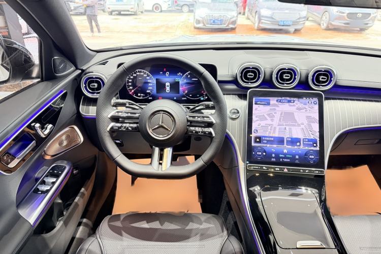 Used Mercedes-Benz C-Class 2023 Restyled C 260 L Night Edition Sports Version Interior 7