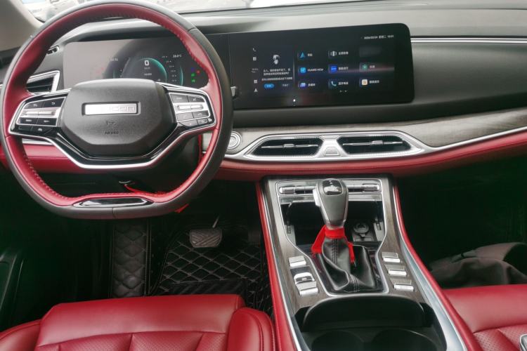 Used Dongfeng Fengon 580 2022 1.5T Automatic Enjoyment Model Center Console