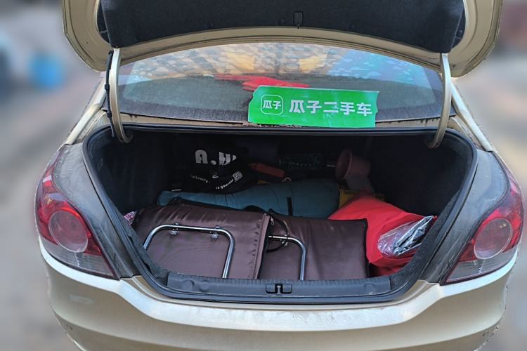 Used Volkswagen Lavida 2011 1.6L Automatic Premium Edition Trunk