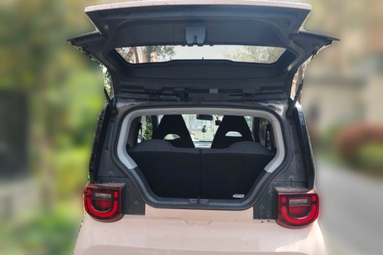 Used Chery QQ Ice Cream 2022 170km Sundae Phosphate Lithium-Ion Trunk