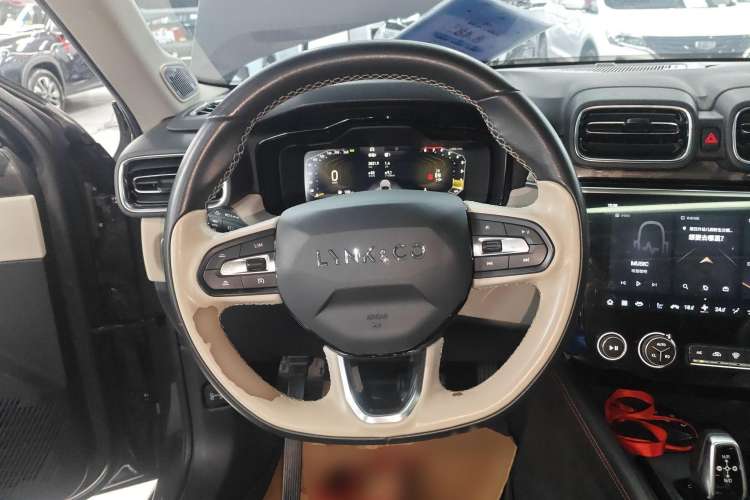 Used Lynk & Co 02 2022 1.5T DCT Shine Pro