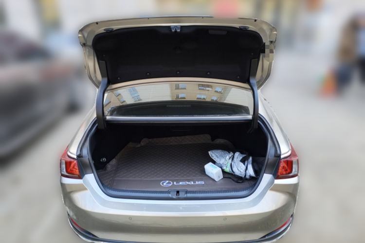 Used Lexus ES 2021 200 Excellence Edition