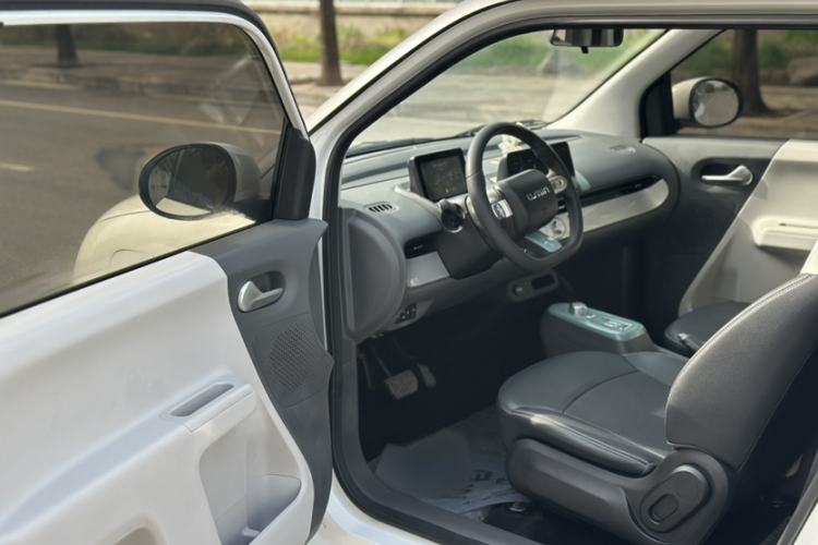 Used CHANGAN NEVO Lumin 2022 301km Honey-Sweet Version
