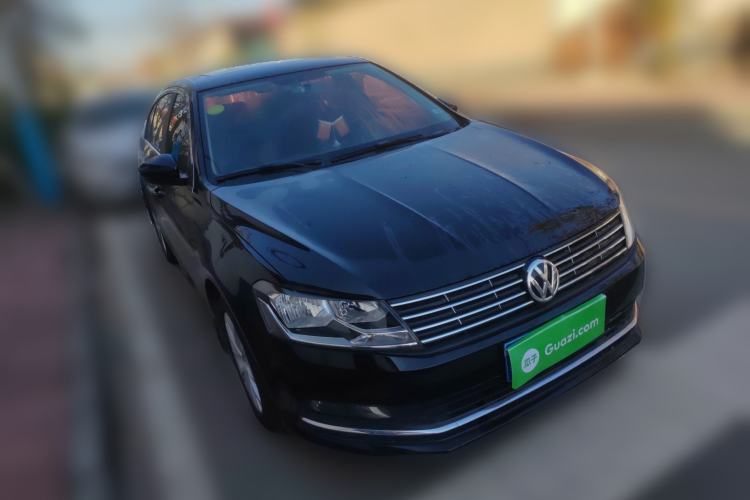 Used Volkswagen Lavida 2017 1.6L Automatic Comfort Edition
