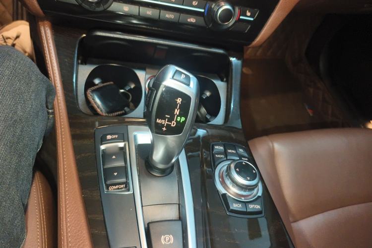 Used BMW 5 Series 2014 525Li Leading Model