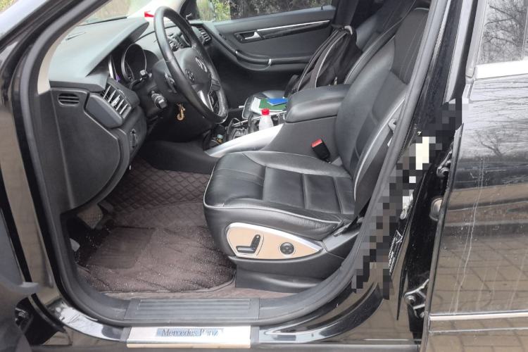 Used Mercedes-Benz R-Class 2017 R 320 4MATIC Business Edition Prestige Model