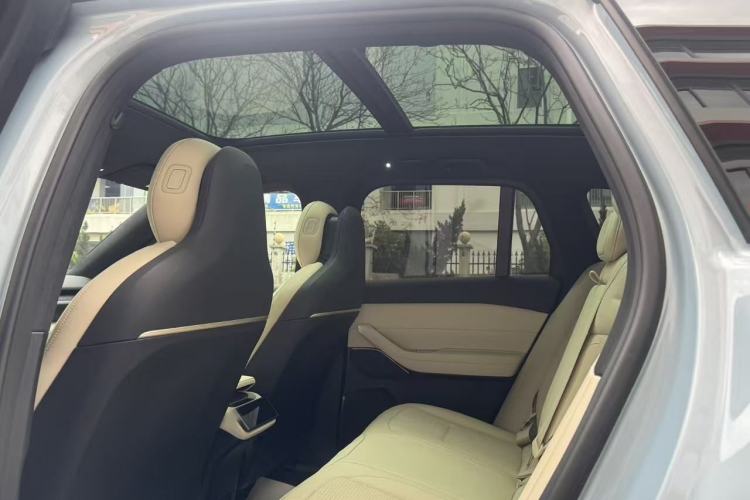 Used Nio ES6 2023 75 kWh Interior 7