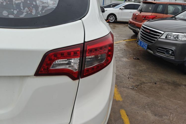 Used Land X5 2016 Plus 1.5T Manual Enjoyment Edition
