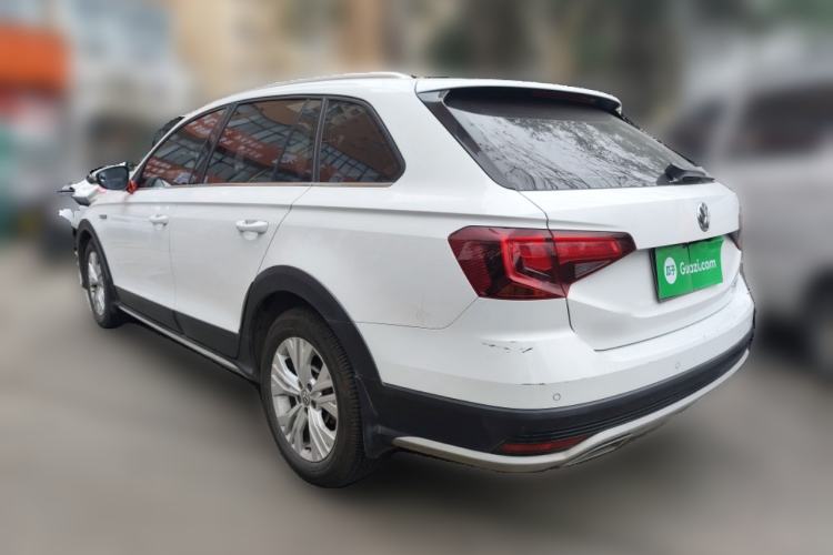 Used Volkswagen C-TREK 2017 230TSI DSG Comfort Version
