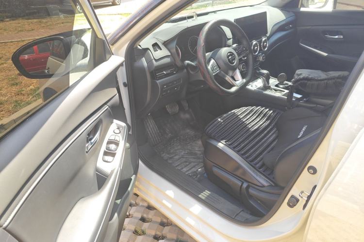 Used Nissan Sylphy 2022 1.6L XL CVT Enjoyment Edition Driver Seat