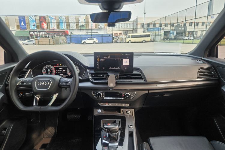 Used Audi Q5L 2022 40T Fashionable and Dynamic Model