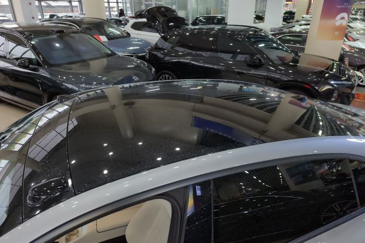 Used ONVO L60 2024 60 kWh Rear-Drive Version Roof