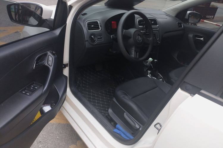 Used Volkswagen Polo 2013 1.6L Automatic Comfort Edition