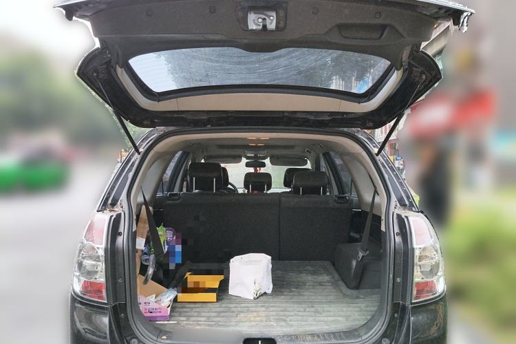 Used Chevrolet Captiva 2012 2.4L 4x4 Flagship Edition 7 Seats