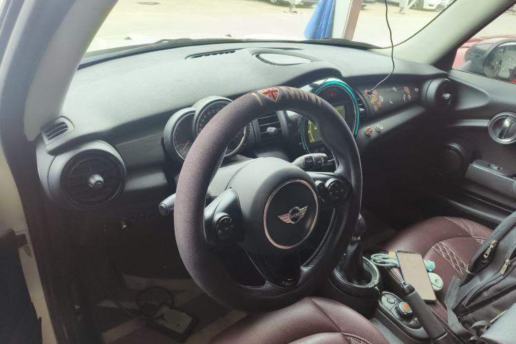 Used MINI 2014 1.5T COOPER Fun
