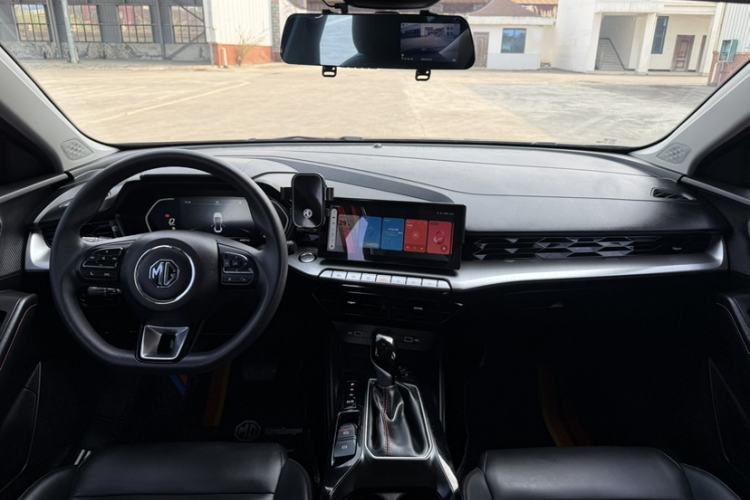 Used MG 5 2021 180 DVVT CVT Youth Luxury Edition