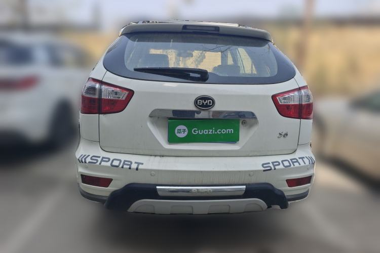 Used BYD S6 2013 Platinum Edition 2.0L Manual Luxury Model