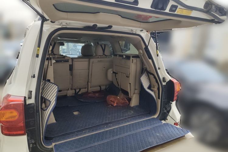 Used Toyota Land Cruiser 2012 4.6L Automatic VX-R