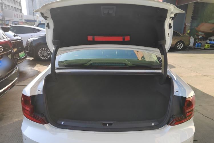 Used Volvo S90 2018 T4 Zhiyi Edition