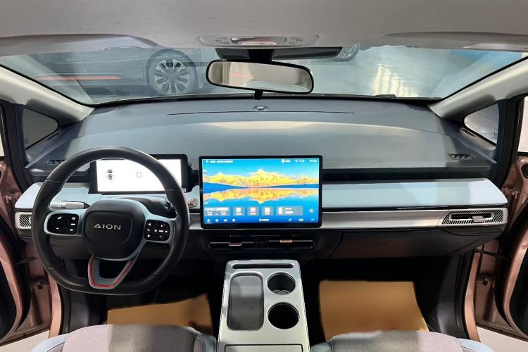 Used AION Y 2022 Plus 70 Enjoy Edition