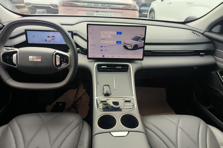 Used Geely Galaxy L6 2025 EM-i 140km Starship Edition
