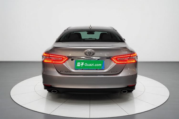 Used Toyota Camry 2021 2.0G Luxury Edition
