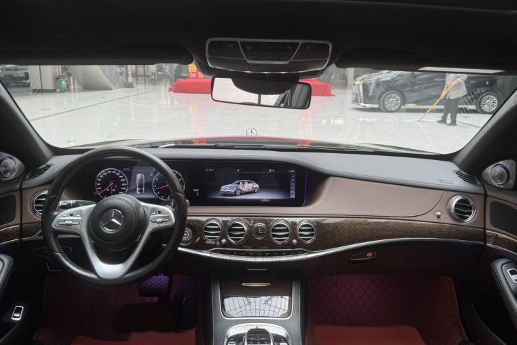 Used Mercedes-Benz S-Class 2018 S 320 L Interior 1