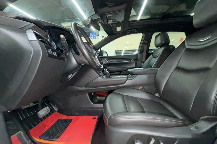 Used Cadillac XT5 2021 28T Luxury Model
