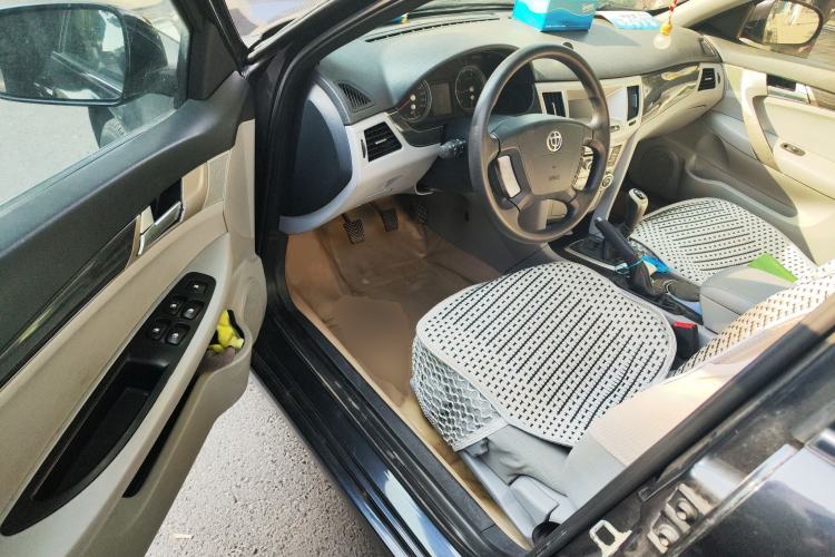 Used Brilliance Junjie 2011 1.6L Manual Comfort Model
