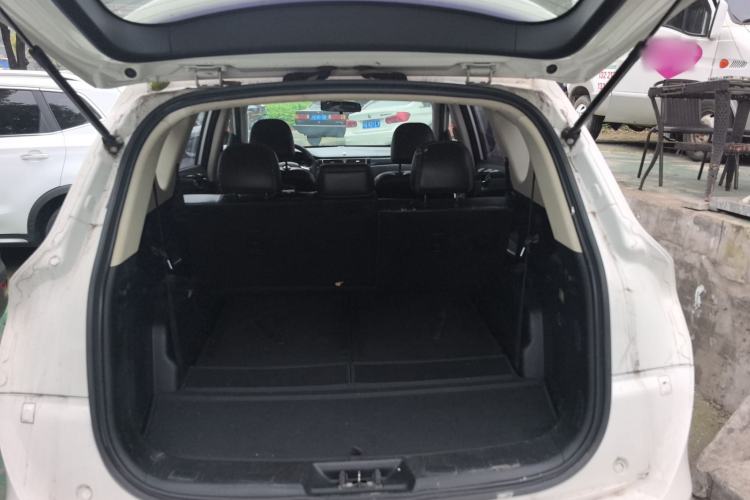 Used Dongfeng Fengon 580 2016 1.5T Manual Luxury Edition
