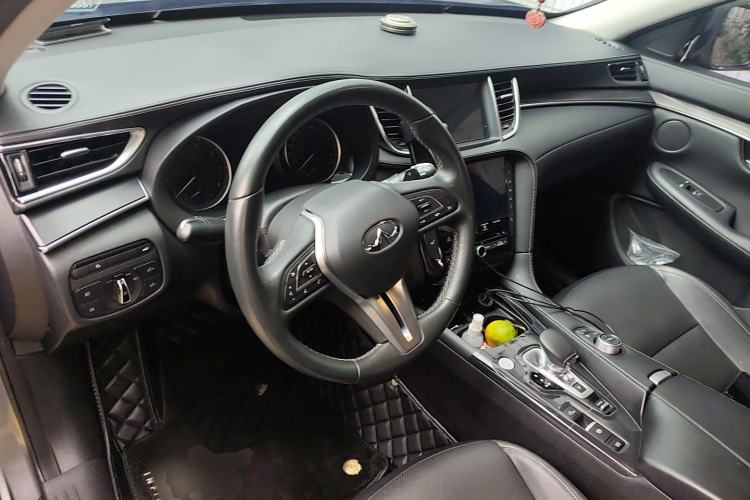 Used Infiniti QX50 2018 2.0T Two-Wheel Drive Fashion Edition Steering Wheel