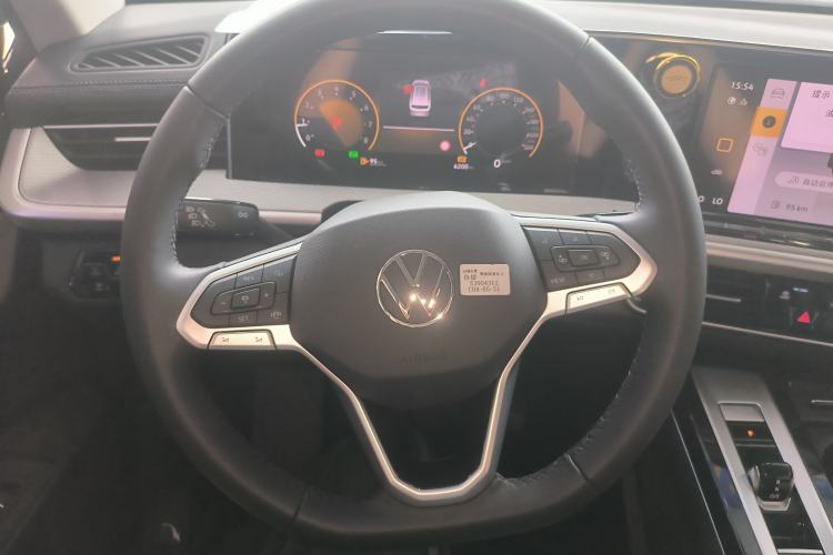 Used Volkswagen Tavendor 2024 330TSI Luxury Touring - All-Inclusive Edition Steering Wheel