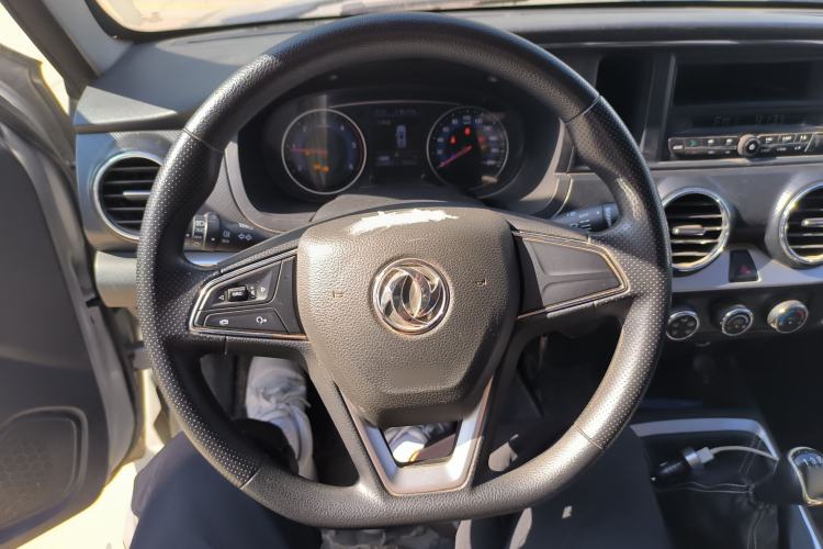 Used Dongfeng Ruichi 2021 2.4T Diesel Two-Wheel Drive Business Edition Long Cargo Bed YCY24165-61
