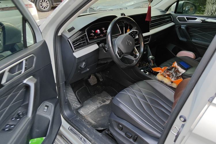 Used Volkswagen Tiguan L 2022 330TSI Automatic Two-Wheel Drive Smart Edition