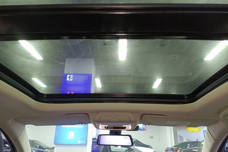 Used Cadillac XT5 2018 25T Luxury Model