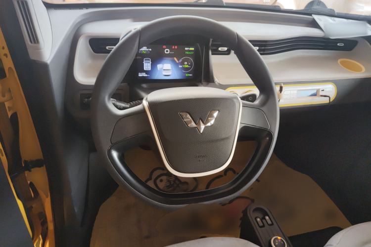 Used Wuling Hongguang MINIEV 2021 Macaron Premium Model – Lithium-NMC Steering Wheel