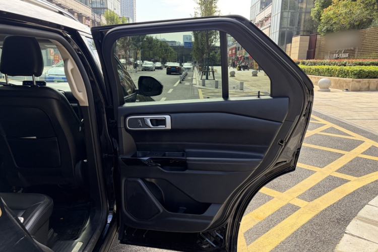 Used Ford Explorer 2020 EcoBoost 285 Rear-Drive Trend Edition 7-Seater
