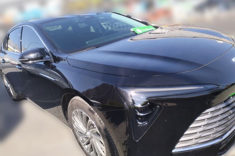 Used Buick LaCrosse 2024 28T Luxury Edition Front Right 45 Deg