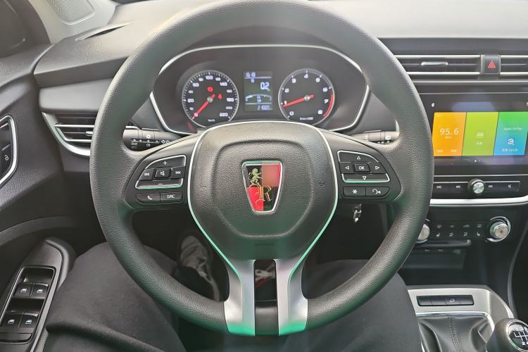 Used Roewe RX3 2018 1.6L Manual Flagship Edition
