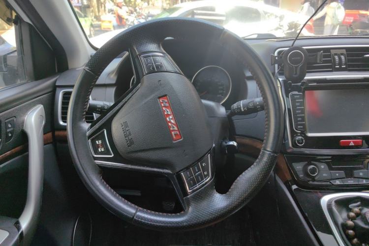 Used Haval H6 2015 Sport Edition 1.5T Manual Two-Wheel Drive Elite Model Steering Wheel