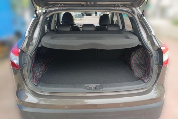 Used Nissan Qashqai 2017 2.0L CVT Smart Enjoyment Version China V Standard Trunk