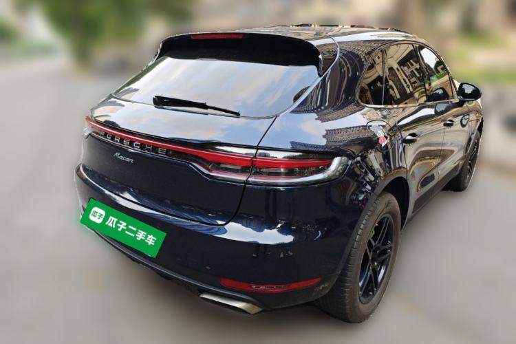 Used Porsche Macan 2020 Macan 2.0T Rear Right 45 Deg