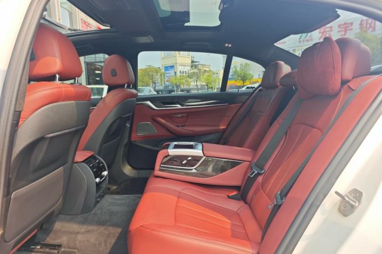 Used BMW 5 Series 2019 Restyled 530Li Luxury Edition M Sport Package Interior 7