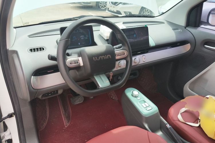 Used CHANGAN NEVO Lumin 2025 205km Refreshing Edition Center Console