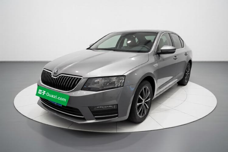 Used Skoda Octavia 2017 1.6L Automatic Smart Drive Edition