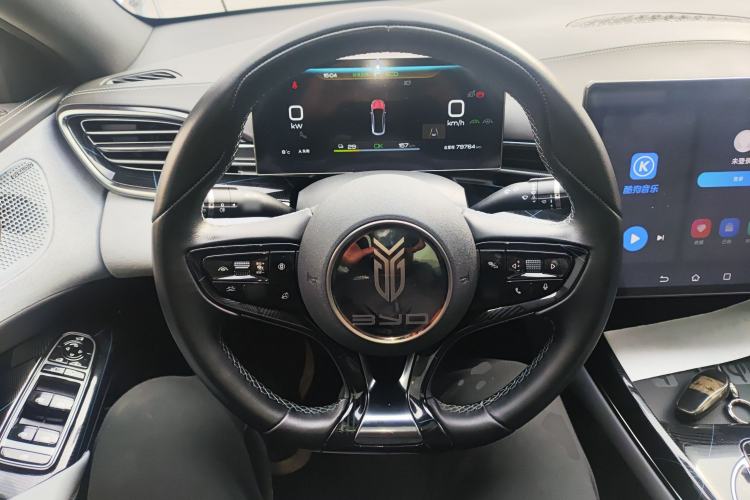 Used BYD Seal 2022 550 km Standard Range Rear-Wheel Drive Prestige Version